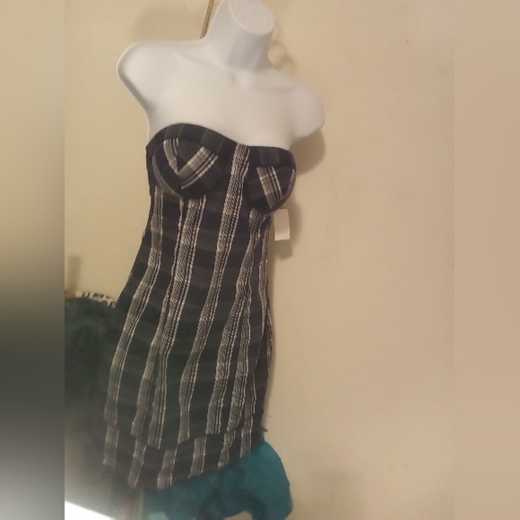 Guess Dress - Picture 13 of 16